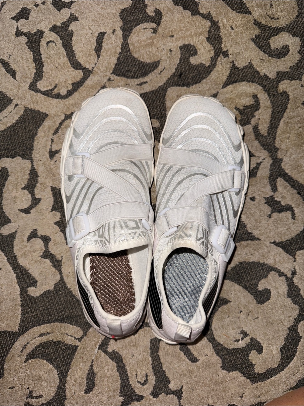 Vintage grounding White and Light Gray Women's Sneakers